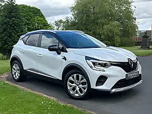 Used 2020 Renault Captur Iconic White - Interior and Exterior details 18