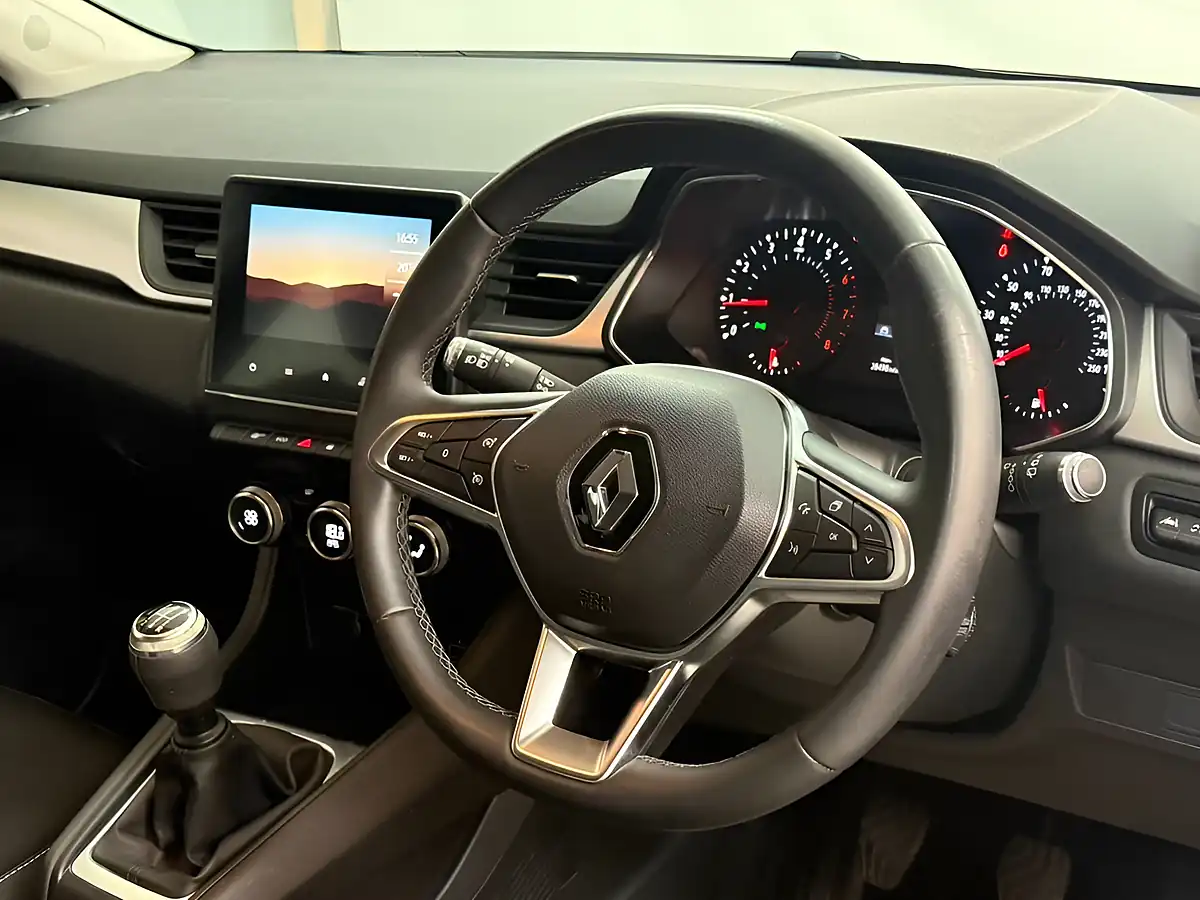 Used 2020 Renault Captur Play Grey - Interior and Exterior details 12