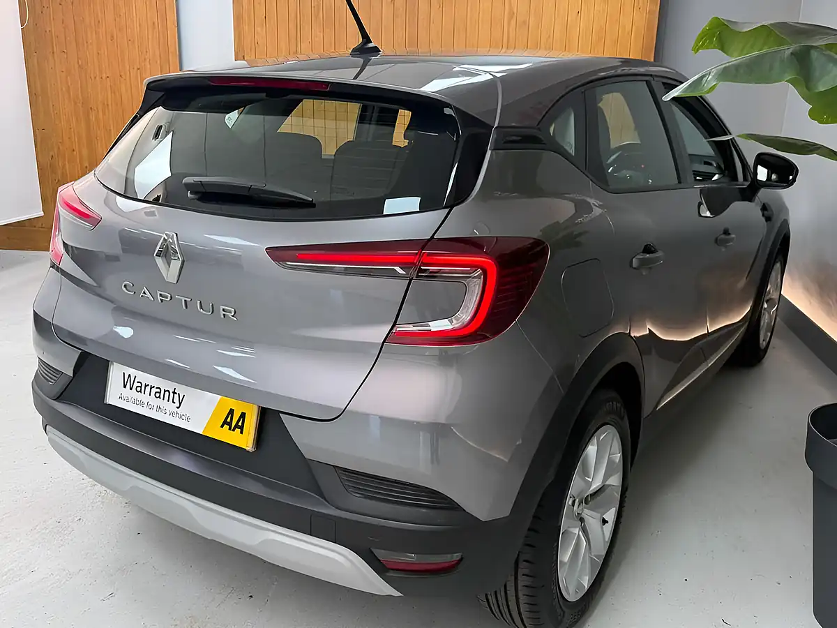 Used 2020 Renault Captur Play Grey - Interior and Exterior details 13