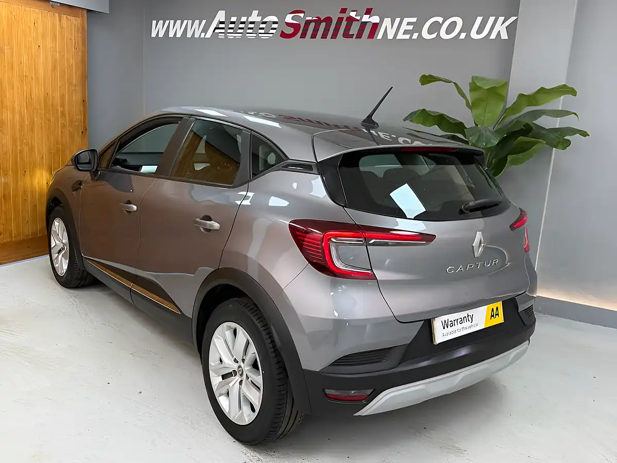 Used 2020 Renault Captur Play Grey - Interior and Exterior details 15