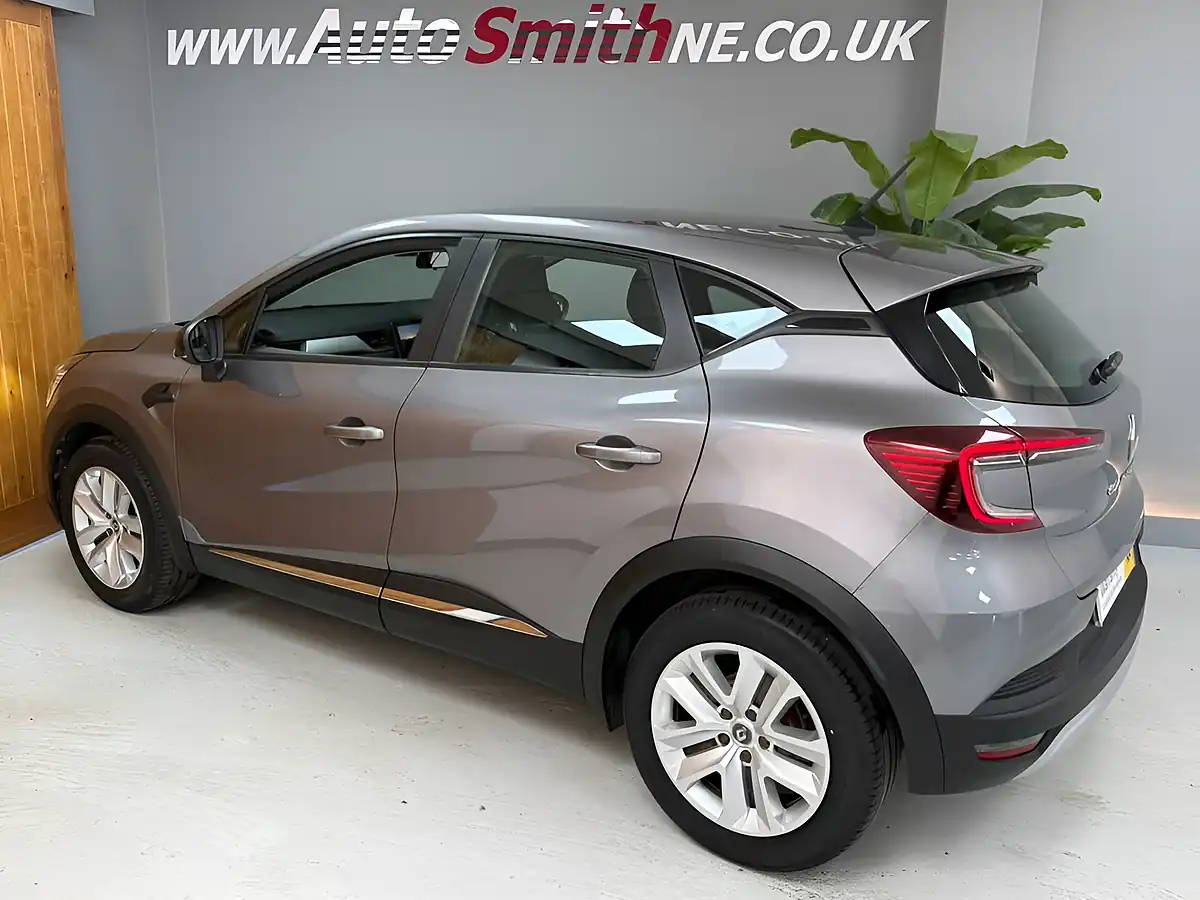 Used 2020 Renault Captur Play Grey - Interior and Exterior details 16