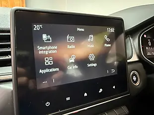 Used 2020 Renault Captur Play Grey - Interior and Exterior details 19