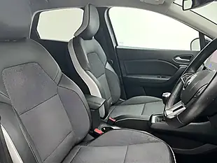 Used 2020 Renault Captur S Edition Boston Blue - Interior and Exterior details 13