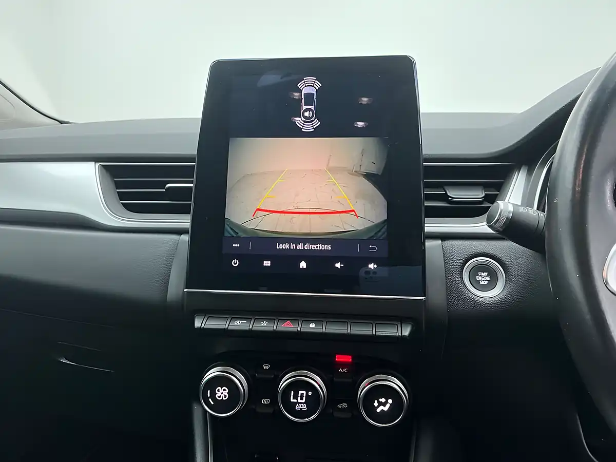 Used 2020 Renault Captur S Edition Boston Blue - Interior and Exterior details 14