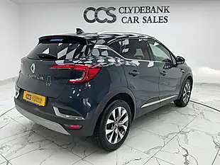 Used 2020 Renault Captur S Edition Boston Blue - Interior and Exterior details 3