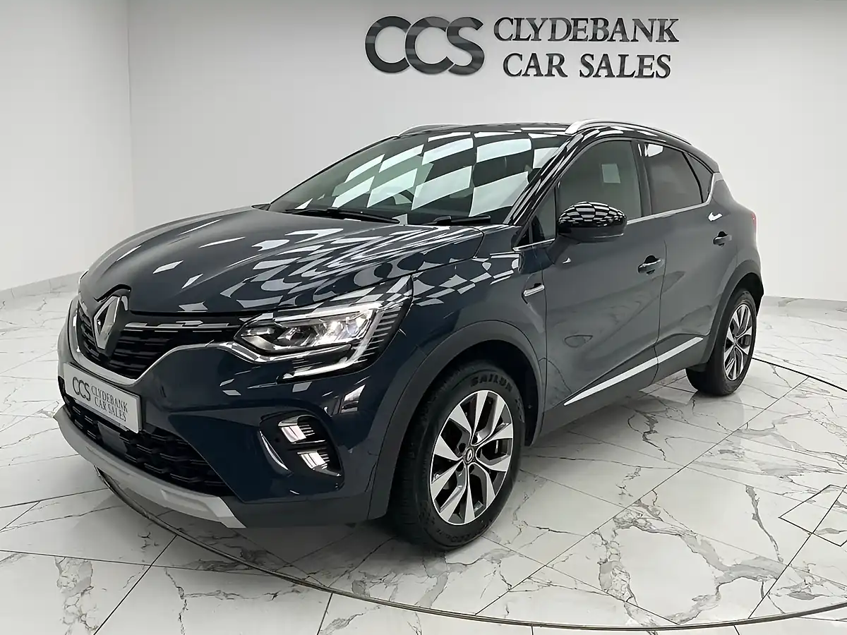 Used 2020 Renault Captur S Edition Boston Blue - Interior and Exterior details 5