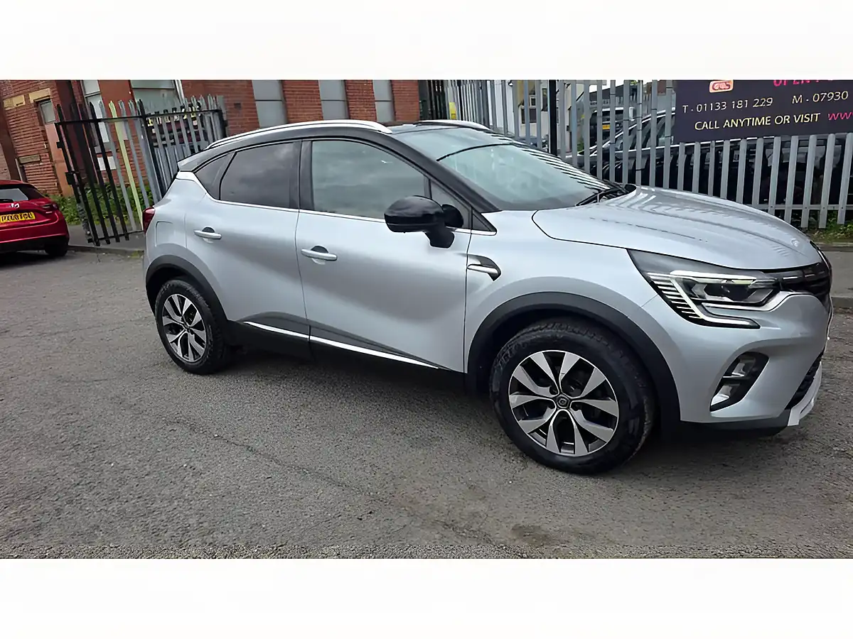 Used 2020 Renault Captur S Edition Grey - Interior and Exterior details 4