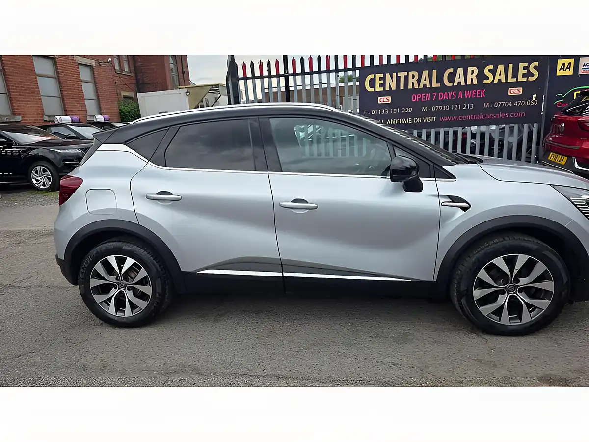 Used 2020 Renault Captur S Edition Grey - Interior and Exterior details 8
