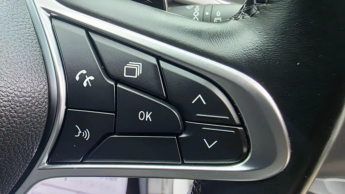 Used 2020 Renault Captur S Edition Grey - Interior and Exterior details 14