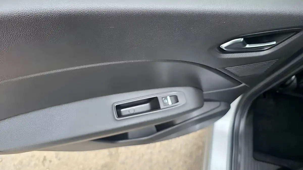 Used 2020 Renault Captur S Edition Grey - Interior and Exterior details 18