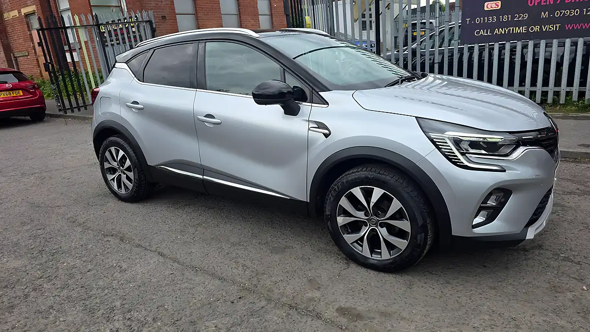 Used 2020 Renault Captur S Edition Grey - Interior and Exterior details 4