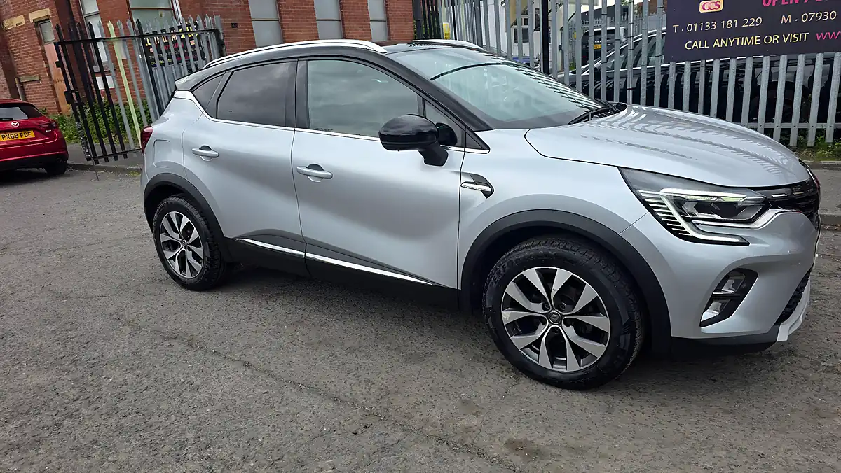 Used 2020 Renault Captur S Edition Grey - Interior and Exterior details 5