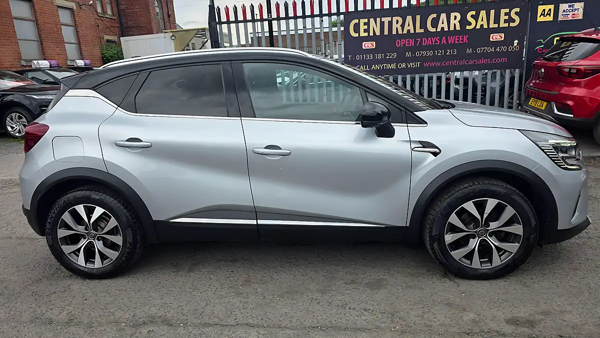 Used 2020 Renault Captur S Edition Grey - Interior and Exterior details 7