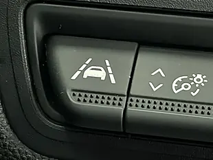 Used 2020 Renault Captur S Edition Highland Grey - Interior and Exterior details 18