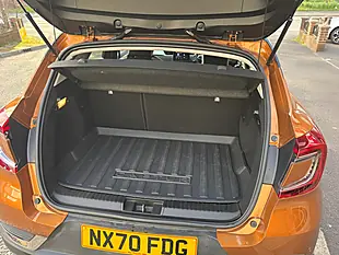 Used 2020 Renault Captur S Edition Orange - Interior and Exterior details 12