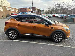 Used 2020 Renault Captur S Edition Orange - Interior and Exterior details 2