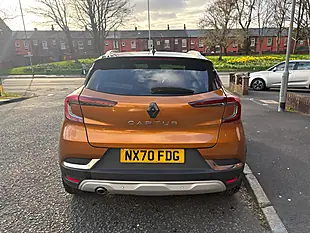 Used 2020 Renault Captur S Edition Orange - Interior and Exterior details 4
