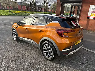 Used 2020 Renault Captur S Edition Orange - Interior and Exterior details 5