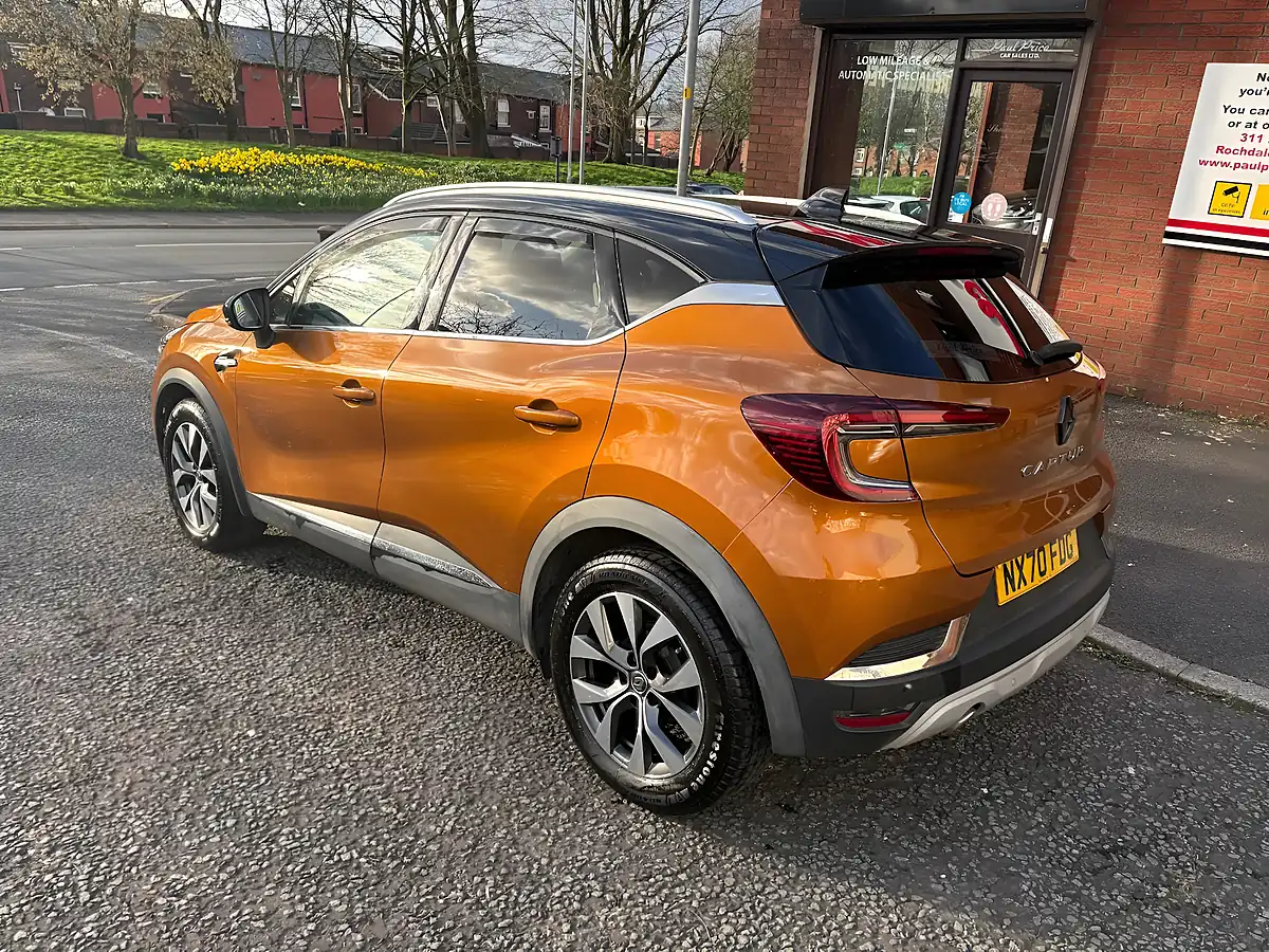 Used 2020 Renault Captur S Edition Orange - Interior and Exterior details 5
