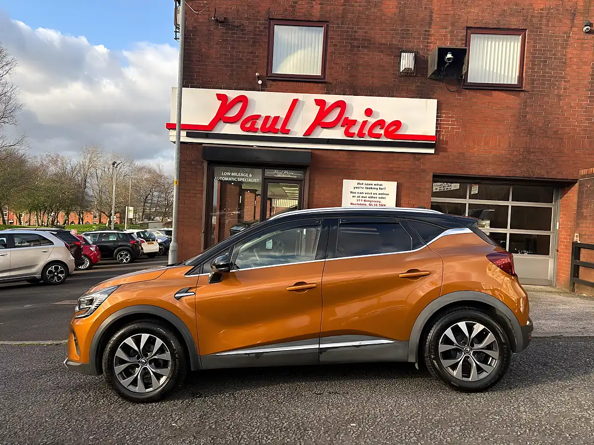 Used 2020 Renault Captur S Edition Orange - Interior and Exterior details 6