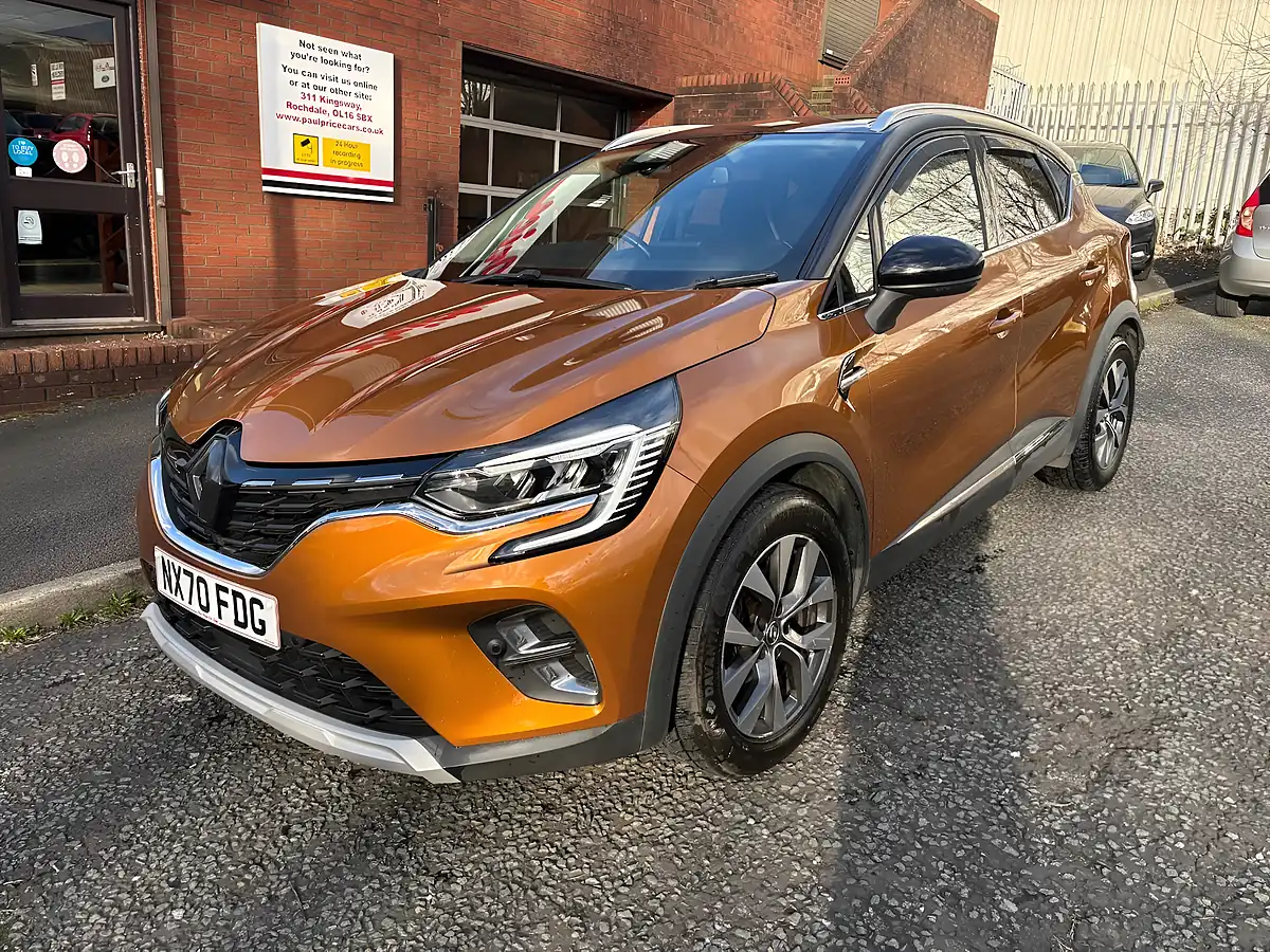 Used 2020 Renault Captur S Edition Orange - Interior and Exterior details 7