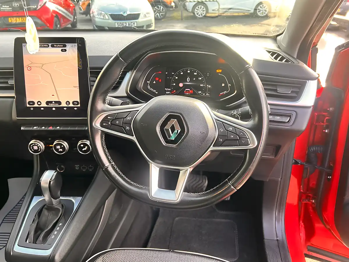 Used 2020 Renault Captur S Edition Red - Interior and Exterior details 10