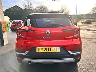 Used 2020 Renault Captur S Edition Red - Interior and Exterior details 4