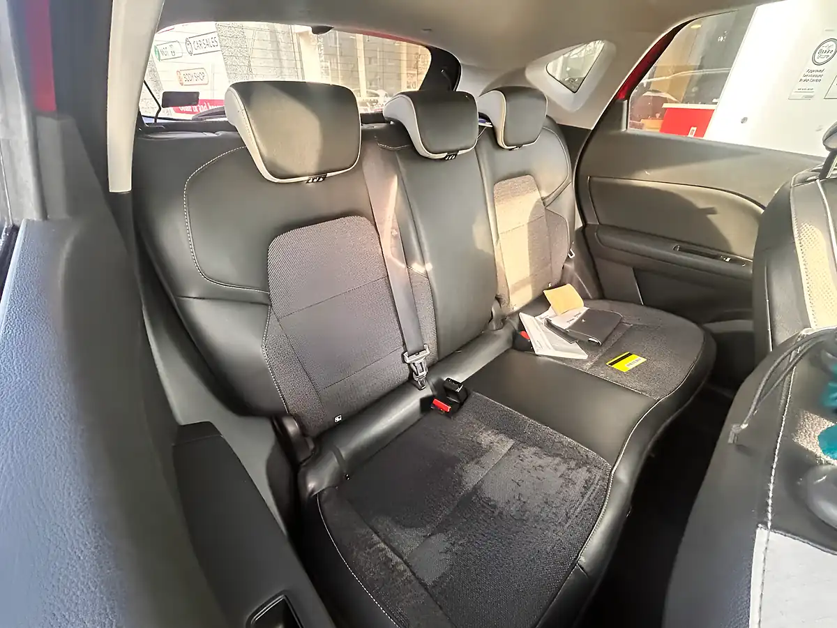 Used 2020 Renault Captur S Edition Red - Interior and Exterior details 9