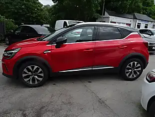 Used 2020 Renault Captur S Edition Red - Interior and Exterior details 4