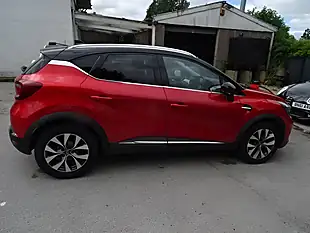 Used 2020 Renault Captur S Edition Red - Interior and Exterior details 9