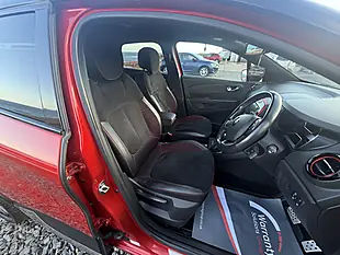Used 2020 Renault Captur S Edition Red - Interior and Exterior details 14