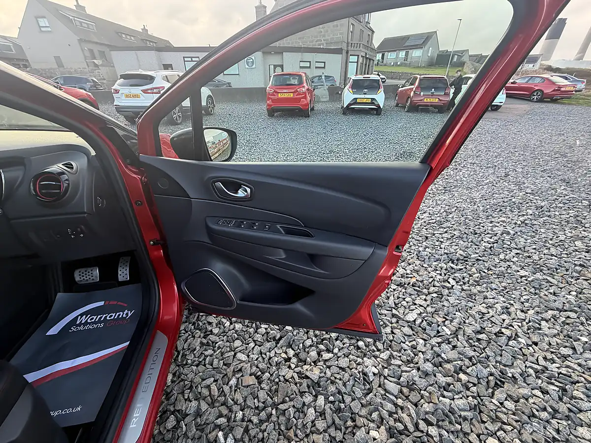 Used 2020 Renault Captur S Edition Red - Interior and Exterior details 15