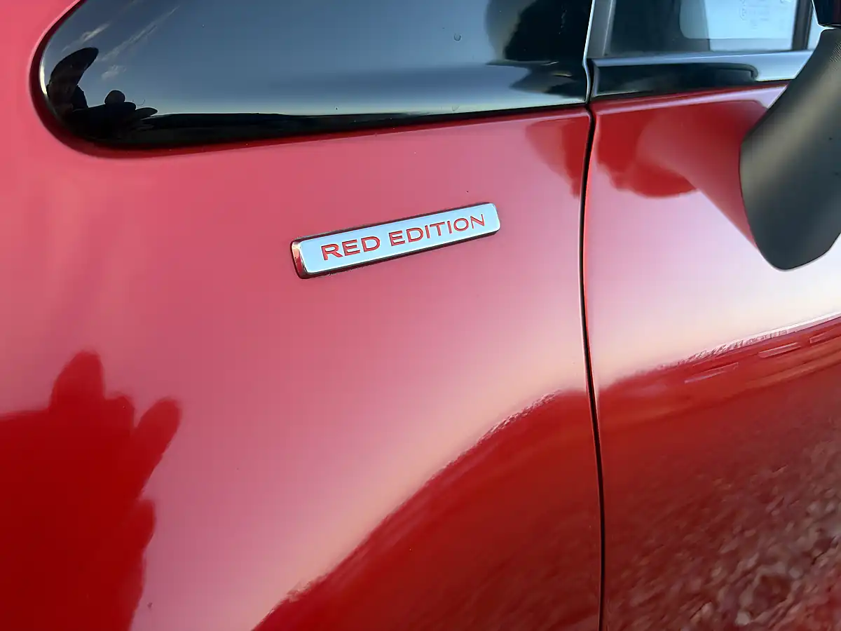 Used 2020 Renault Captur S Edition Red - Interior and Exterior details 9
