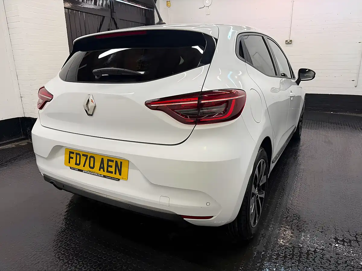 Used 2020 Renault Clio Iconic Blue Glacier White - Interior and Exterior details 10