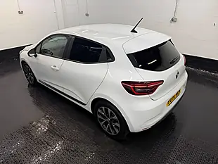 Used 2020 Renault Clio Iconic Blue Glacier White - Interior and Exterior details 12