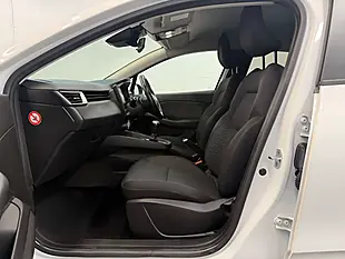 Used 2020 Renault Clio Iconic Blue Glacier White - Interior and Exterior details 15