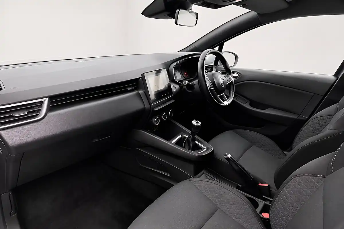 Used 2020 Renault Clio Iconic Blue - Interior and Exterior details 12