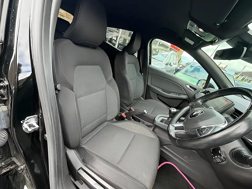 Used 2020 Renault Clio Iconic Bose Diamond Black - Interior and Exterior details 10
