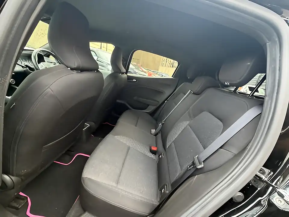 Used 2020 Renault Clio Iconic Bose Diamond Black - Interior and Exterior details 11