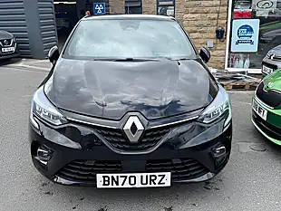 Used 2020 Renault Clio Iconic Bose Diamond Black - Interior and Exterior details 4