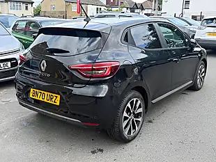 Used 2020 Renault Clio Iconic Bose Diamond Black - Interior and Exterior details 9