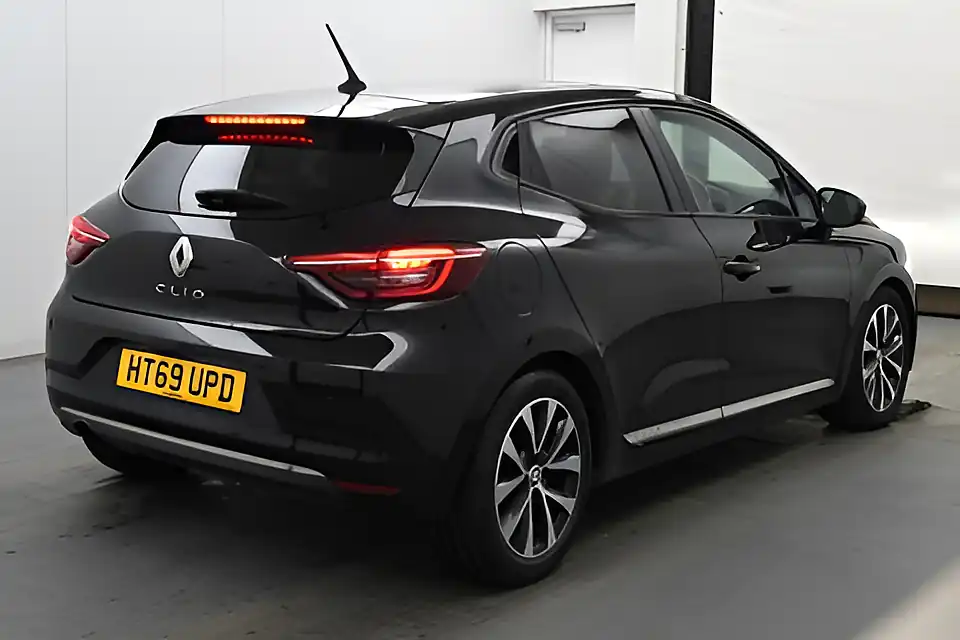 Used 2020 Renault Clio Iconic Diamond Black - Interior and Exterior details 2