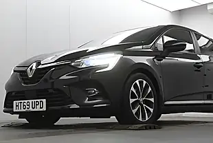 Used 2020 Renault Clio Iconic Diamond Black - Interior and Exterior details 3