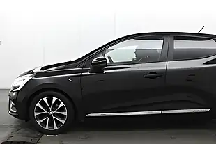 Used 2020 Renault Clio Iconic Diamond Black - Interior and Exterior details 8