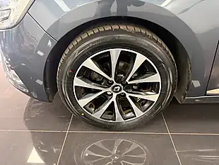 Used 2020 Renault Clio Iconic Grey - Interior and Exterior details 16