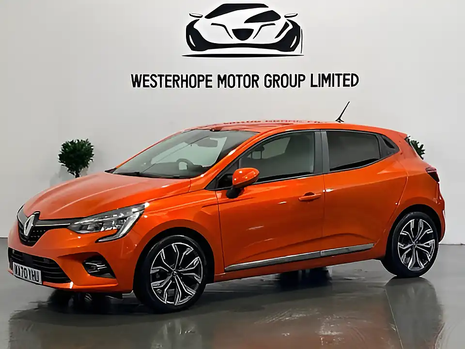 Used 2020 Renault Clio Iconic Orange - Interior and Exterior details 13