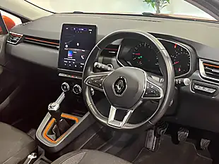 Used 2020 Renault Clio Iconic Orange - Interior and Exterior details 3