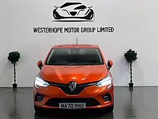 Used 2020 Renault Clio Iconic Orange - Interior and Exterior details 7