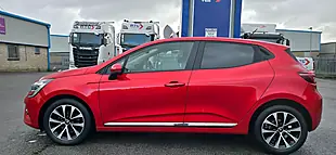 Used 2020 Renault Clio Iconic Red - Interior and Exterior details 12