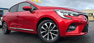 Used 2020 Renault Clio Iconic Red - Interior and Exterior details 8